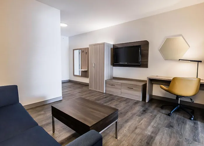 Holiday Inn Express Calgary South By Ihg